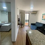 Flat no Coração do Meireles - Apto 402