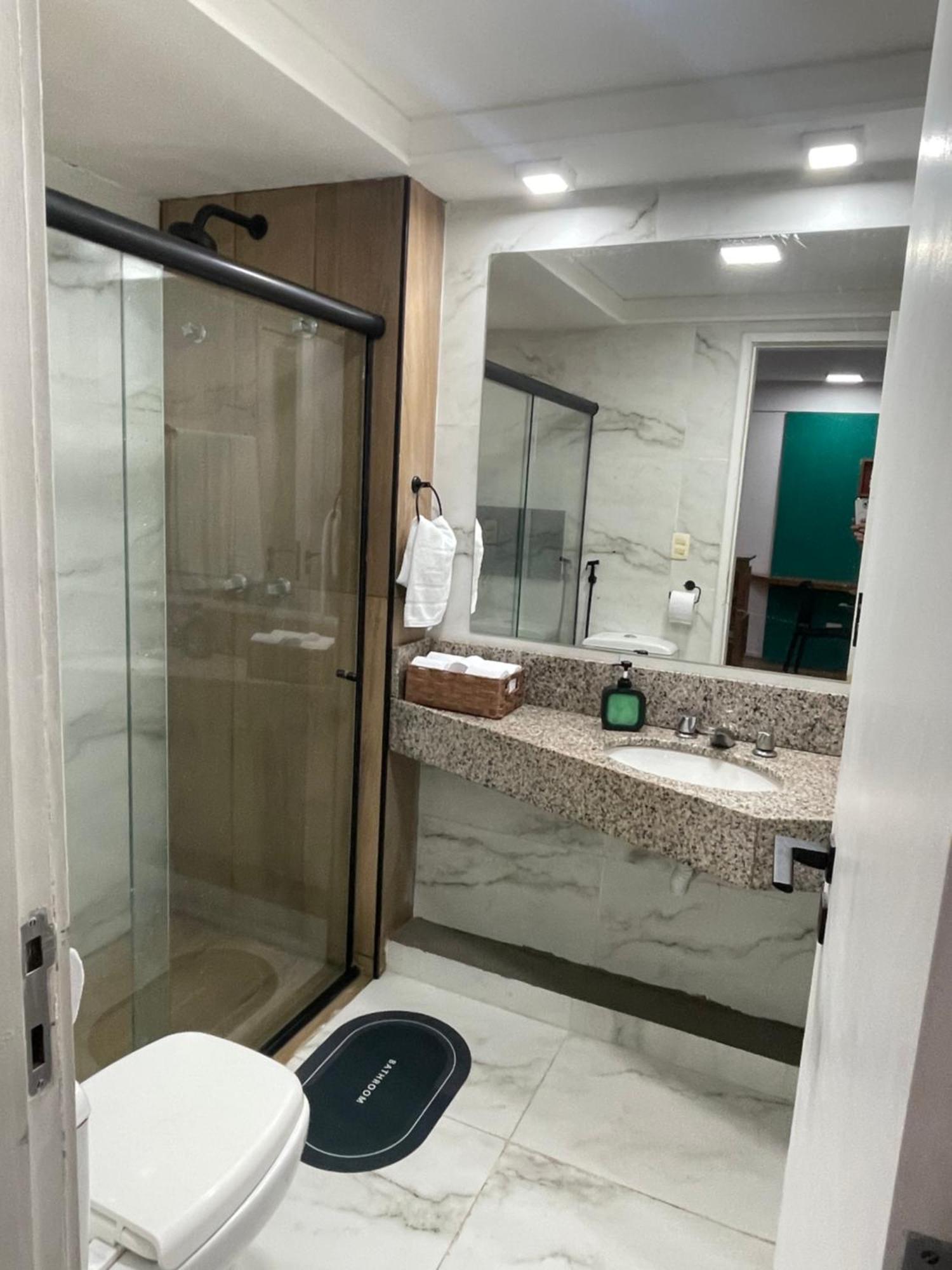 Flat No Coração Do Meireles - Apto 402